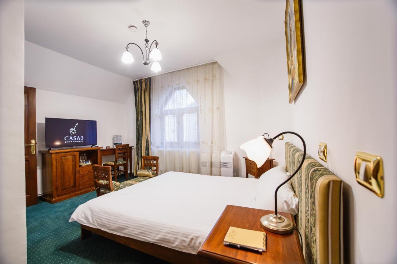 Casa 3 Guesthouse Oradea Exterior photo